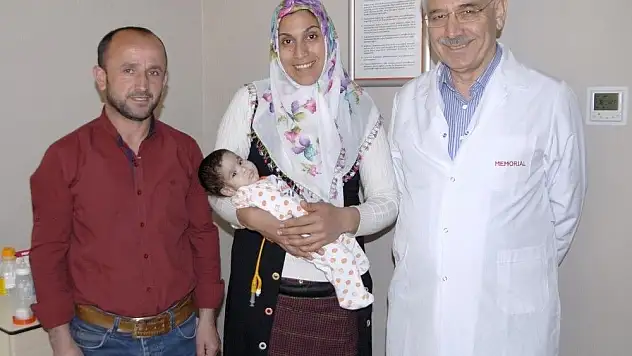 9 aylık Elifsu yeni yemek borusu ile hayata döndü
