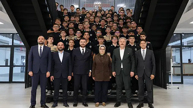 Ayşe Böhürler ve Başkan Palancıoğlu'ndan öğrencilere ziyaret!