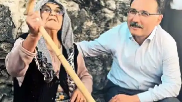 Ayşe Teyze, muhtarı Vali Çiçek'e şikayet etti!