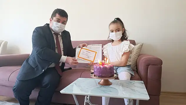 Azmiyle herkesi gururlandırdı! Karaciğer nakline rağmen takdir aldı
