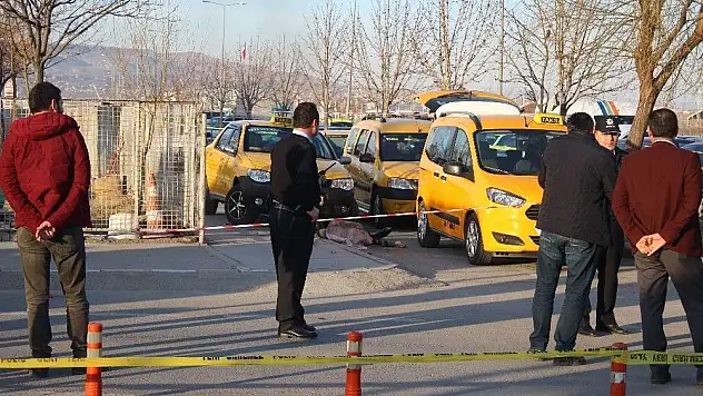 Babasını öldüren sanığa kardeşinden 'İnşallah içeride geberirsin' tepkisi
