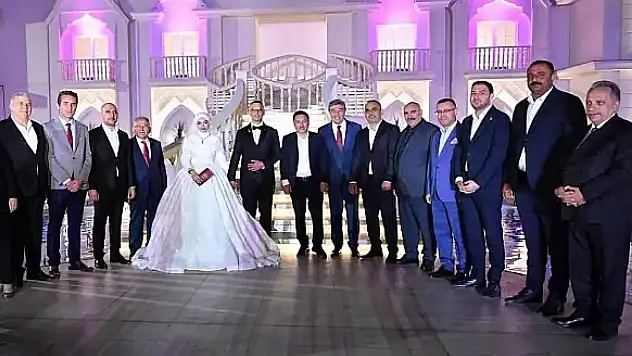 Bağlamış ailesinin mutlu günü