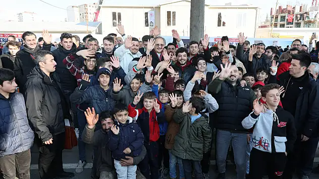 Bakan açıkladı: Tamamlanan konutlar sahiplerine teslim edildi