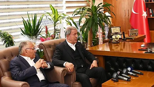 Yeniden Refah Partisi'ne ziyaret ettiler...