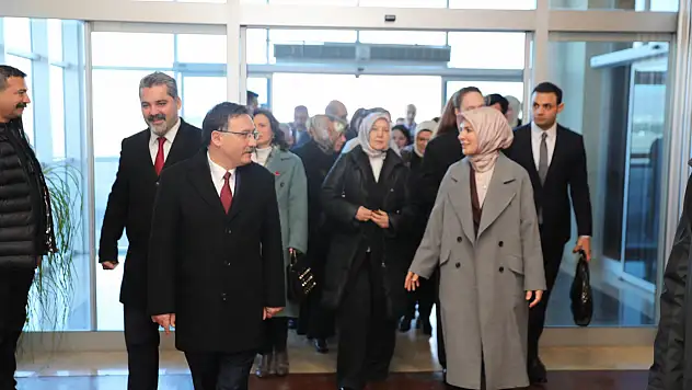 Bakan geldi!