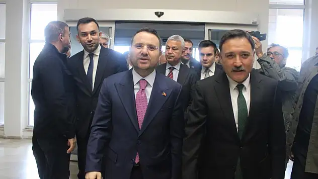 Bakan Gürlek: 'Çocuklarımıza umut dolu yarınlar bırakmayı asli görevimiz olarak görüyoruz'