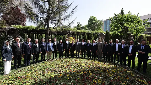Bakan Işıkhan'dan övgü: Avrupa'da yok ama Kayseri'de var