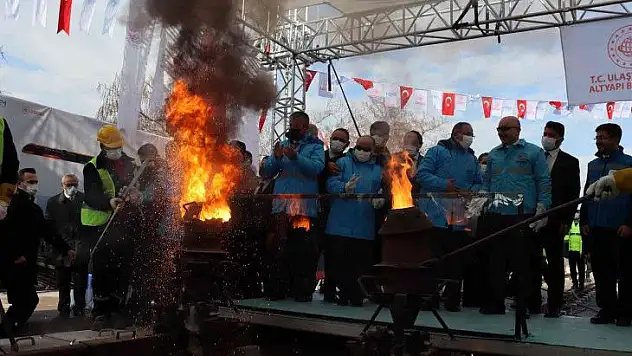 Bakan Karaismailoğlu: Gelecek nesillerimiz bugün bizim yaptıklarımızı konuşacak!