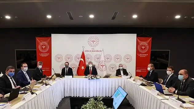 Bakan Koca: İstanbul'da vaka sayılarında yaklaşık yüzde 20 düşüş oldu