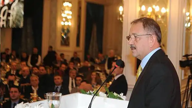 Bakan Özhaseki: 'Bu mücadelede bir ve beraber olmak zorundayız'