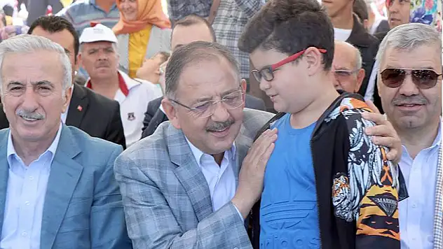 Bakan Özhaseki: &quotBu tabiat bize emanet. Canlarımız bize emanet olduğu gibi&quot