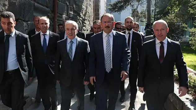 Bakan Özhaseki: 'Kalkınma hızında Avrupa'da birinciyiz'
