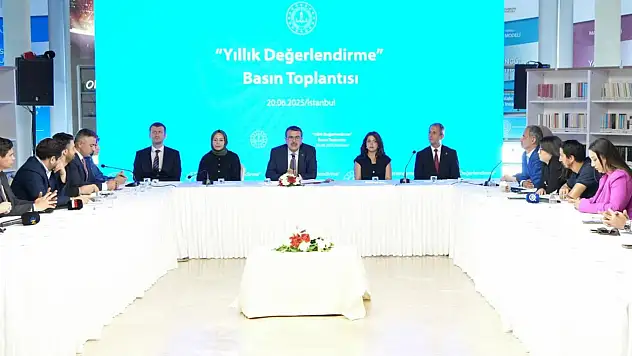 Bakan Tekin duyurdu: Forma geri dönüyor