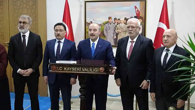 Bakan Varank'tan Vali Çiçek'e ziyaret