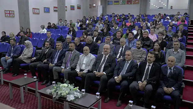 Bakan Yardımcısı Çam'dan gençlere önemli mesajlar