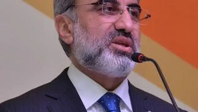 BAKAN YILDIZ PARİS'TE