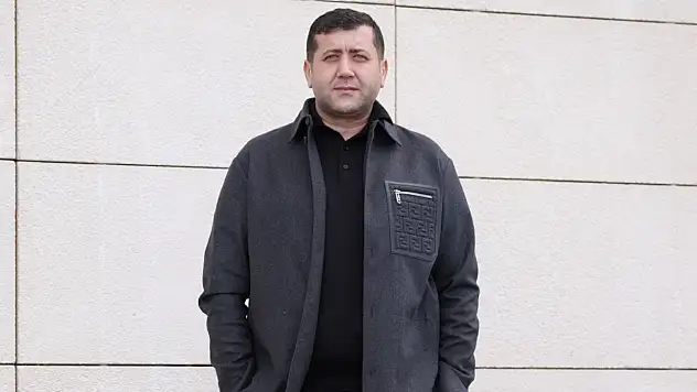Baki Ersoy ne demek istedi? 'Celladına aşık olmuşsa bir millet'