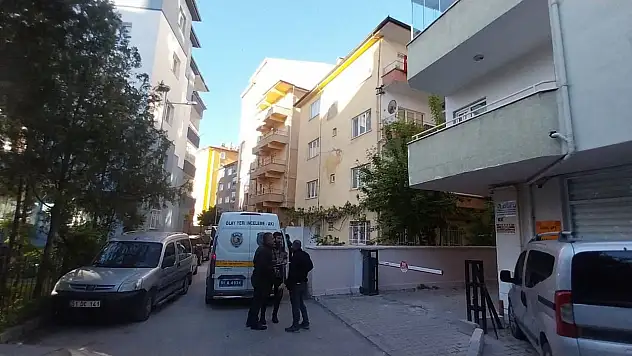 Balkondan girerek bıçakladı: Niğde'de cinayet!