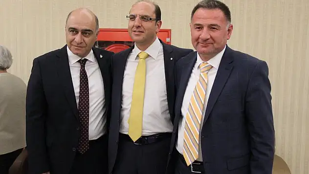 Baro'da yeni Başkan Cavit Dursun