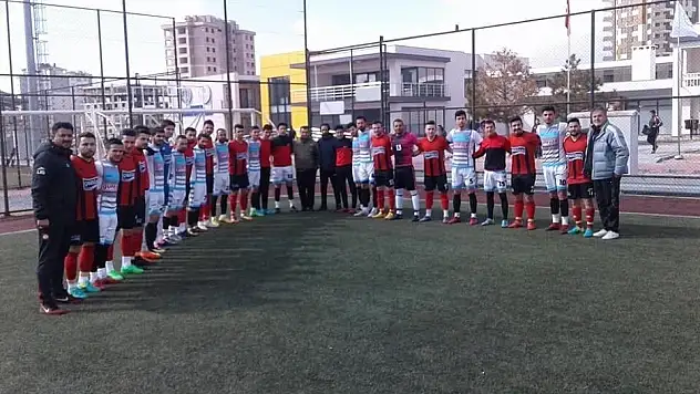 Barogücü şampiyonu alkışladı