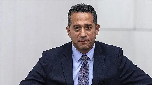 Başarır: Açlık sınırının altında asgari ücreti açıklarken utanmadınız mı?