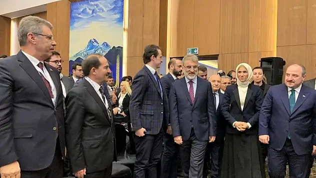 Başkan Akay, 'Arge'de hedefimiz yarlı pancar tohumudur'
