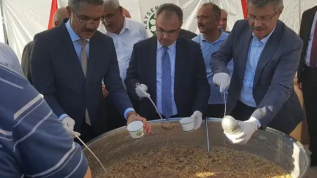 Başkan Akay, 'Aşure etkinlikleri toplumumuzun kaynaşmasına vesile olur'
