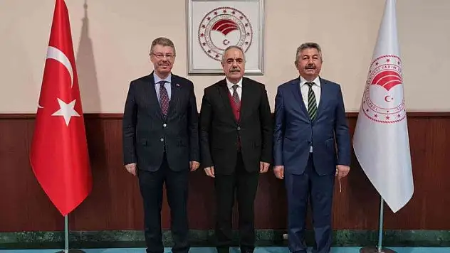 Akay, Bakan Yardımcısı Tunç ile görüştü