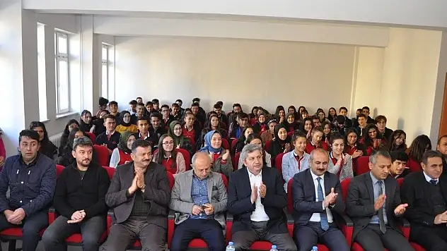 Başkan Altun Öğrencilerle Tecrübelerini Paylaştı
