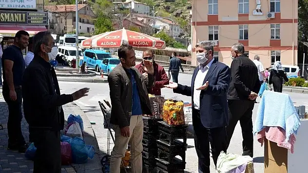 Başkan Altun pazar yerinde önlemleri denetledi