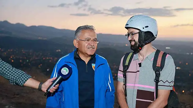 Büyükkılıç, Ali Dağı'nda konuştu: Yürüyerek çıkarım, uçarak inerim!
