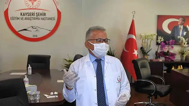 Başkan Büyükkılıç: 'Sağlık çalışanları insanlık için birer kahramandır'