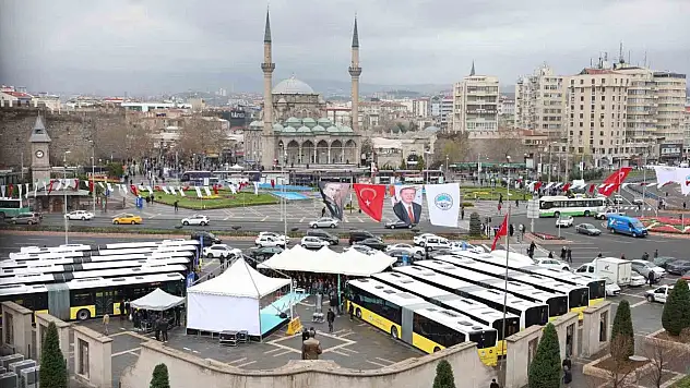 Büyükkılıç, otobüs tanıttı