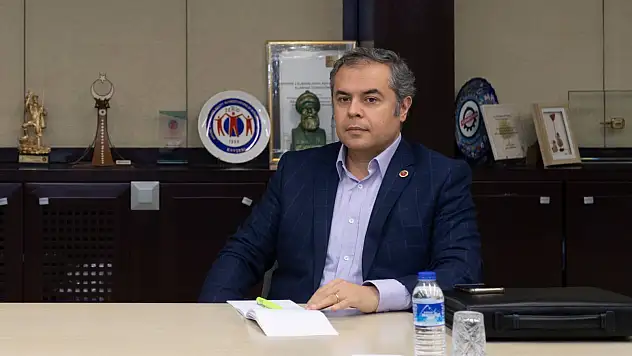 Başkan Büyükkılıç`a tepki: Hiç mi rahatsızlık duymadımız?