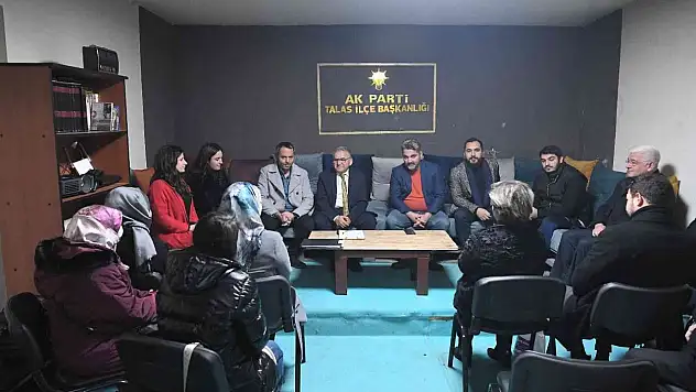 AK Parti Talas'ta toplantı...