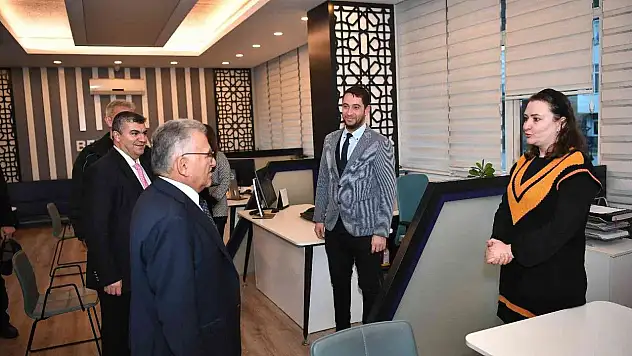 Büyükkılıç, Beyaz Masa'yı ziyaret etti
