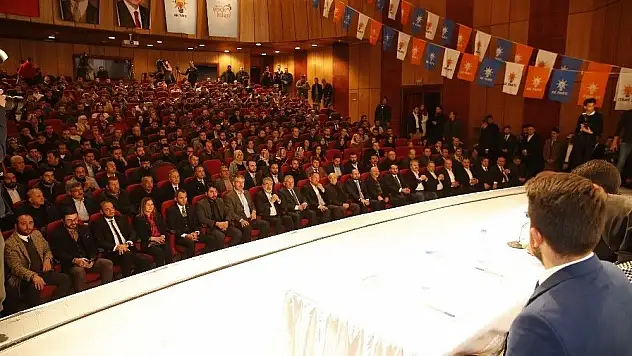 Başkan Büyükkılıç büyükşehirin gençlikle ilgili hizmetlerini anlattı
