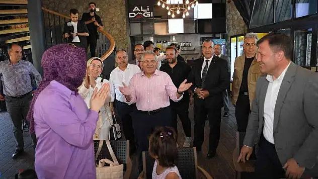 Vali ve Başkan çocuklarla buluştu...