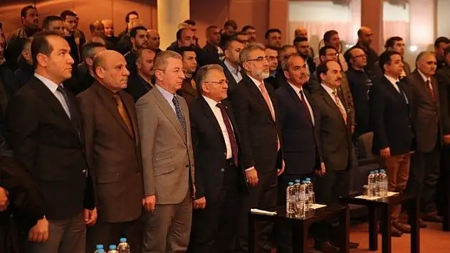 Başkan Büyükkılıç: 'Elektrik ve elektronik mühendisliği ile  Kayseri merkez olacak'