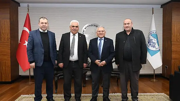 Başkan Büyükkılıç makamında ağırladı