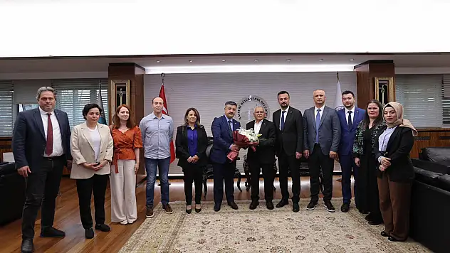 Başkan Büyükkılıç'ın ziyaretçi mesaisi