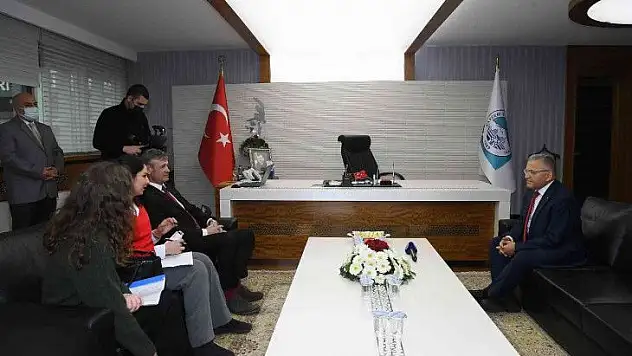 İsviçre Büyükelçisi Büyükşehir'de...