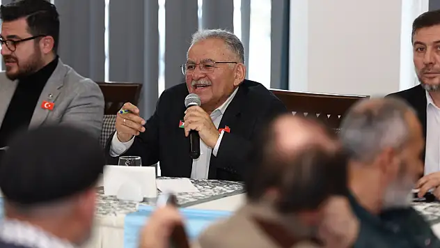 Başkan Büyükkılıç, Kayseri'de 'Gençleri kafe köşelerinde pineklemekten kurtarmak' için neler yaptıklarını açıkladı