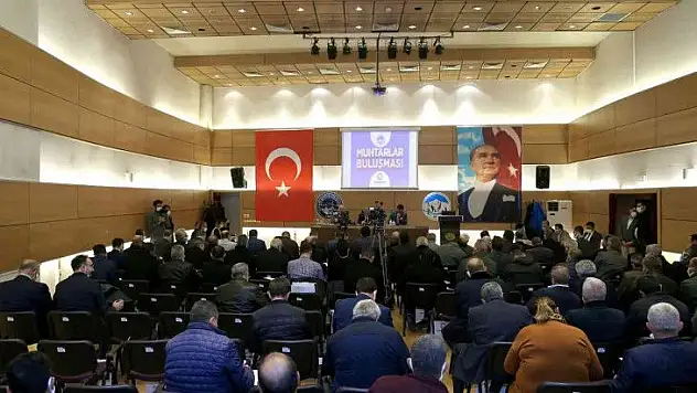 Büyükkılıç, Kocasinan muhtarlarıyla bir araya geldi
