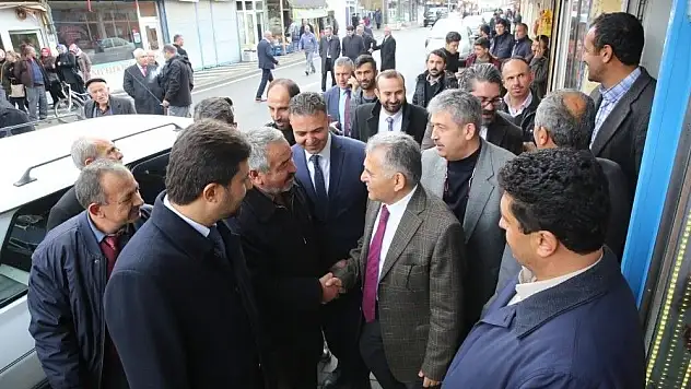 Başkan Büyükkılıç Sarız ve Pınarbaşı'nı ziyaret etti
