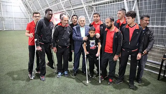 &quotSporda engellerin kaldırılması için gereken hizmetleri sunmak istiyoruz&quot