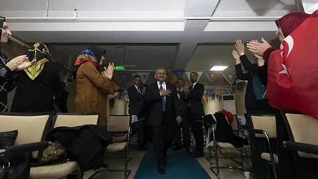 Başkan Büyükkılıç'tan AK Parti'ye teşekkür ziyareti