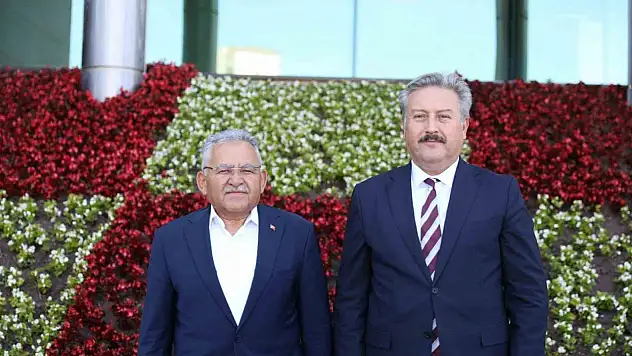 Büyükkılıç ile Palancıoğlu görüştü! Bakın ne konuşuldu?