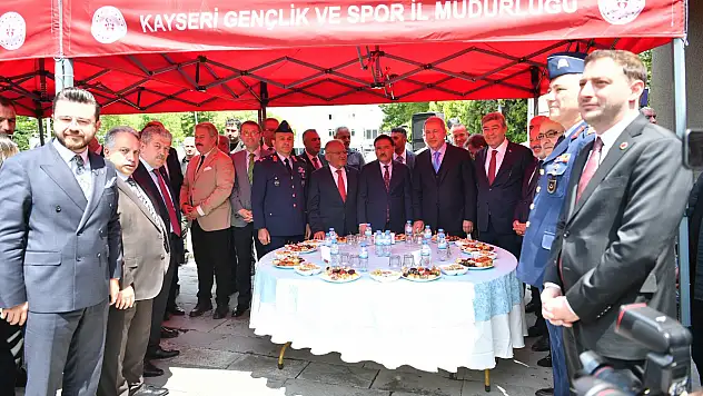 Başkan Büyükkılıç'tan bayram ziyaretleri