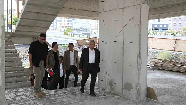 Yaşam merkezlerini inceledi! Altınoluk'a müjde verdi...